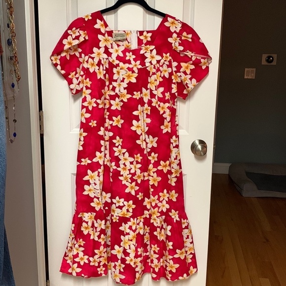 Royal Creations Dress Hawaiian Floral Tropical Aloha Floral Dress Made in Hawaii - Picture 1 of 3